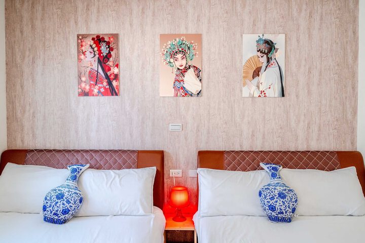 Room 4 of 59