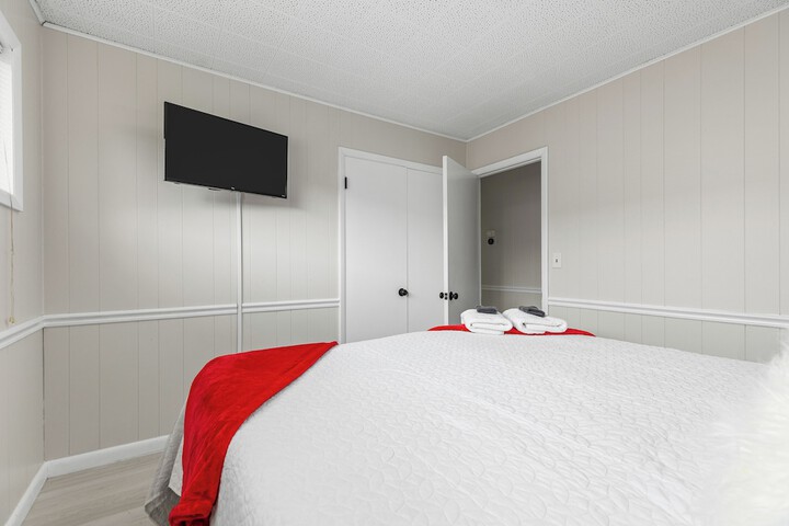 Room 44 of 134