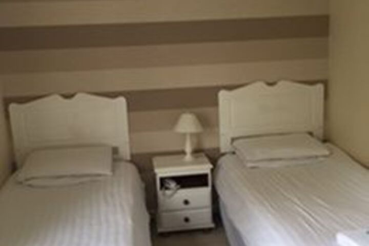 Room 9 of 17