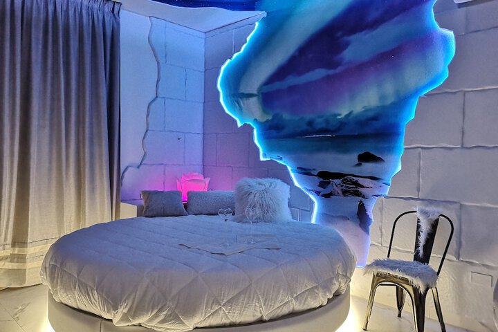 Room 3 of 56