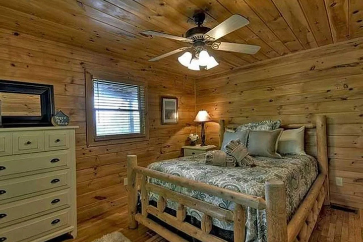 Room 2 of 12