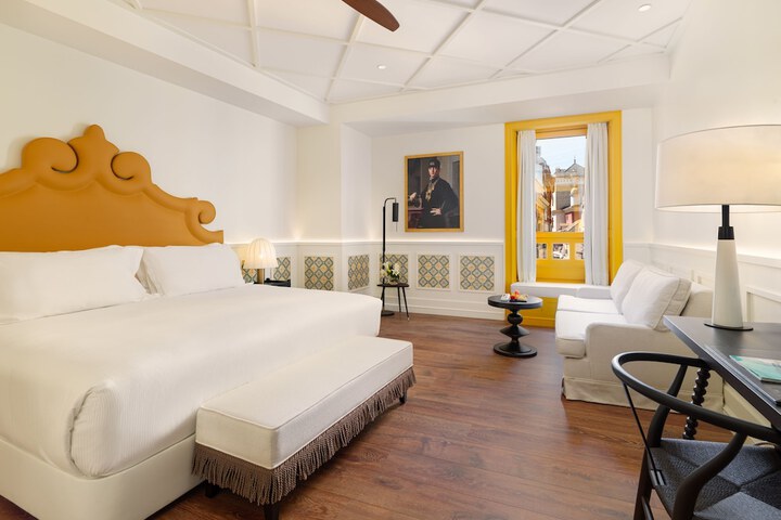 Room 17 of 70