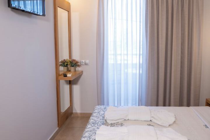 Room 35 of 105
