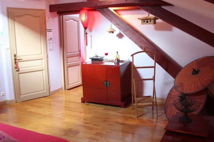 Room amenity