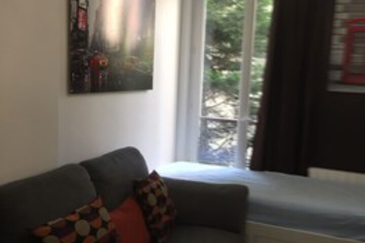 Room 11 of 19