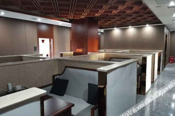 Hotel Interior 10 of 18