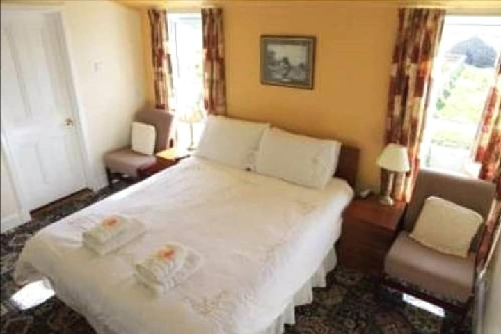 Room 8 of 21