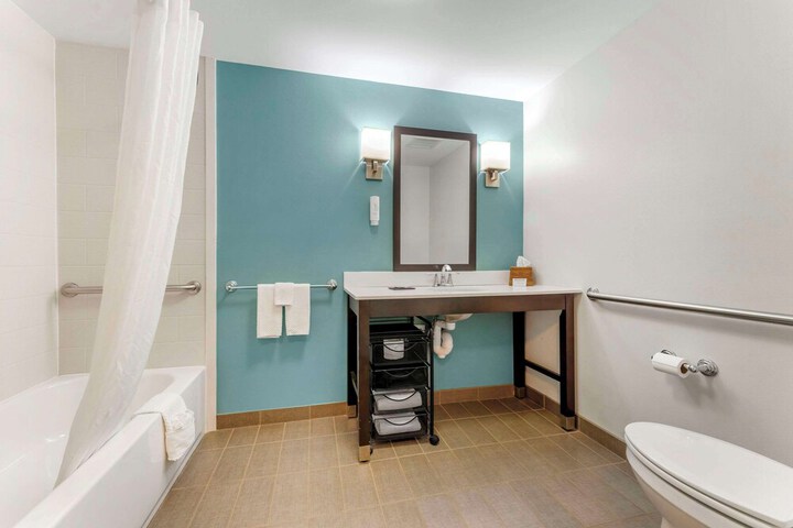 Room 30 of 54