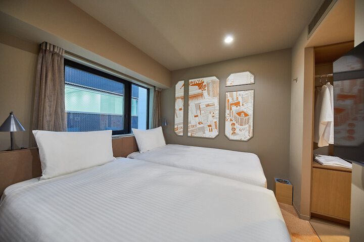 Room 27 di 60