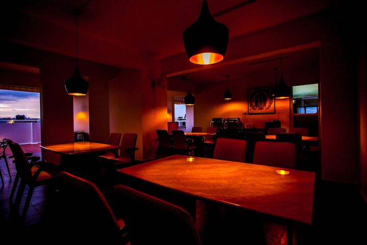 Dining 28 of 36