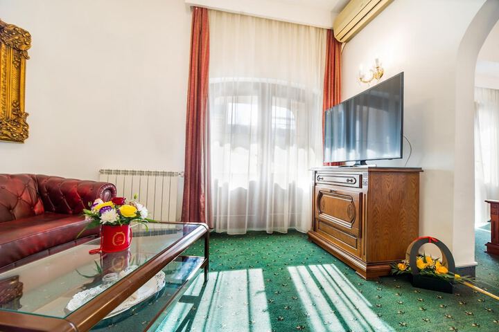 Room 29 of 52
