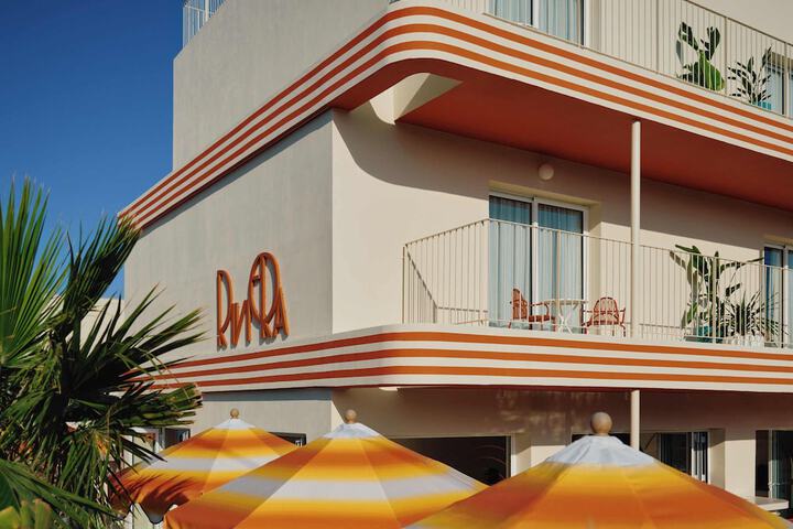Hotel 48 of 67