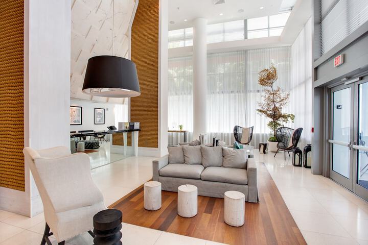 Guest Lobby