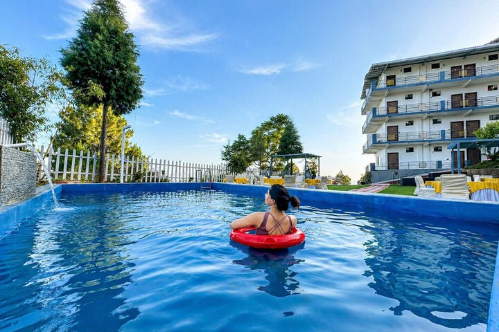 Pool 54 of 114