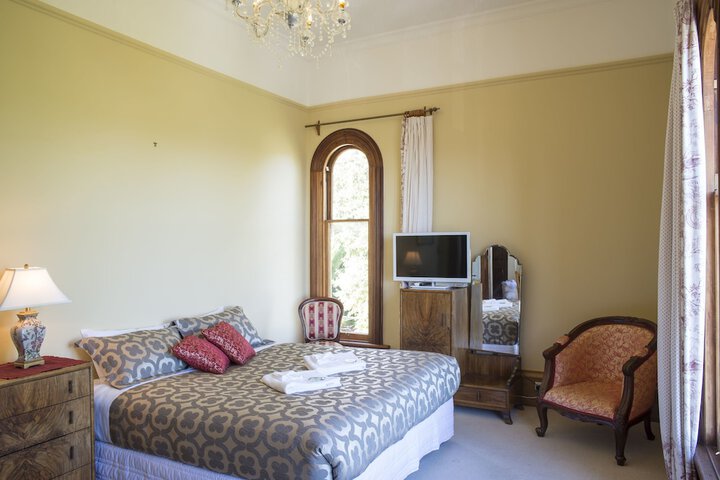 Room 10 of 39