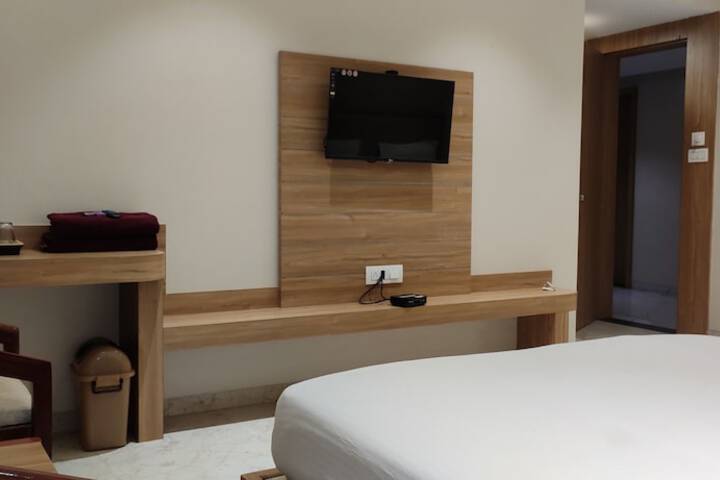 Room 5 of 39