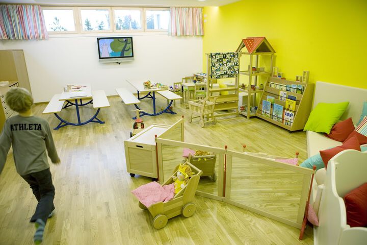 Childrens Activities 73 of 128