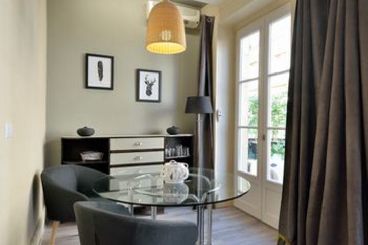 Room 15 of 16