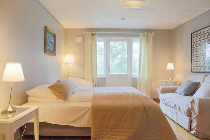 Room 27 of 135