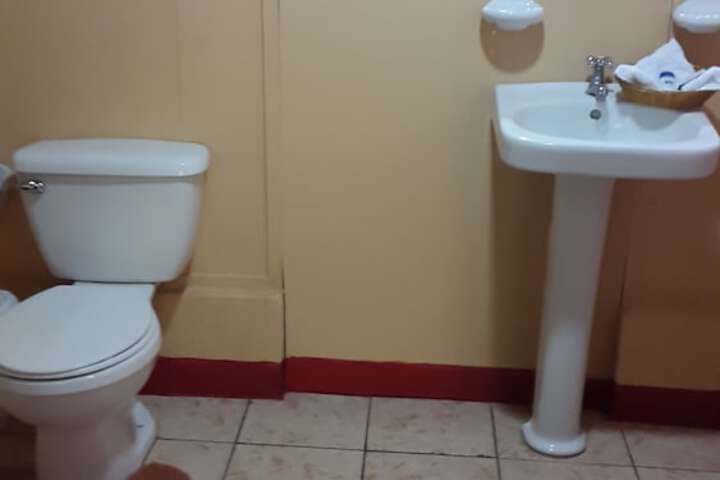 Room 5 of 19