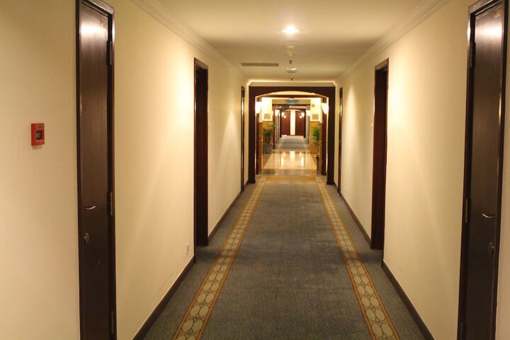 Ballroom/Hall 39 of 43