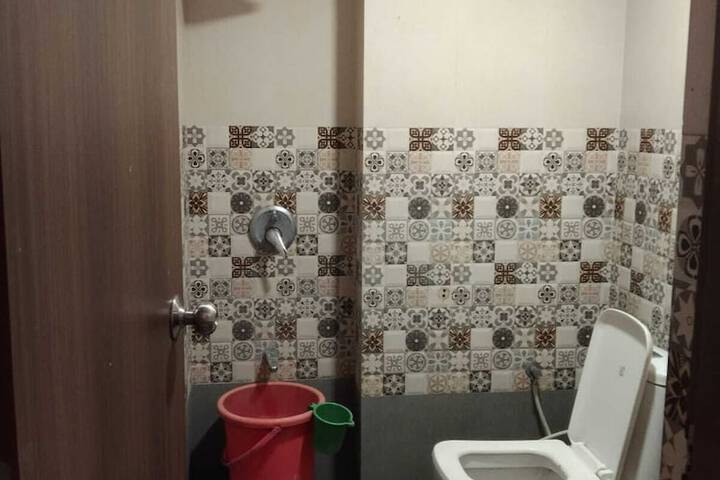 Room 12 of 14