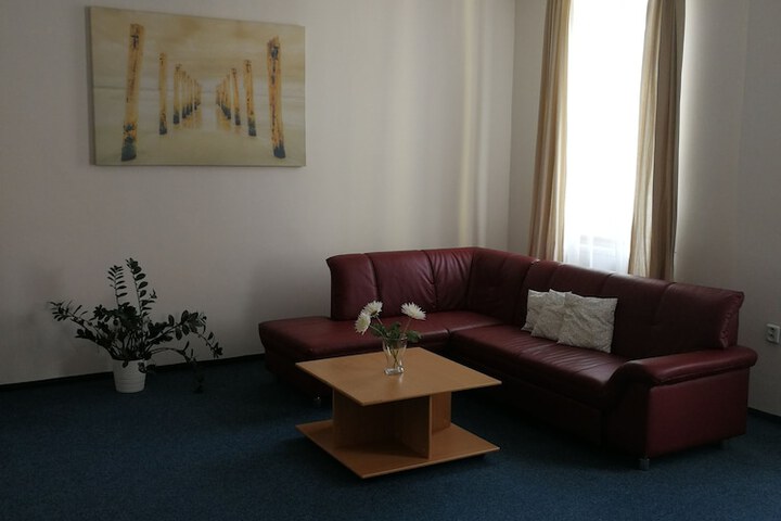 Room 34 of 84