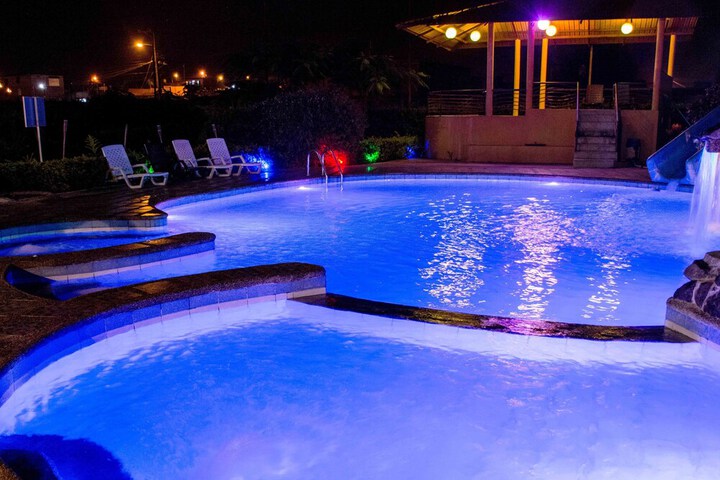 Pool 37 of 59