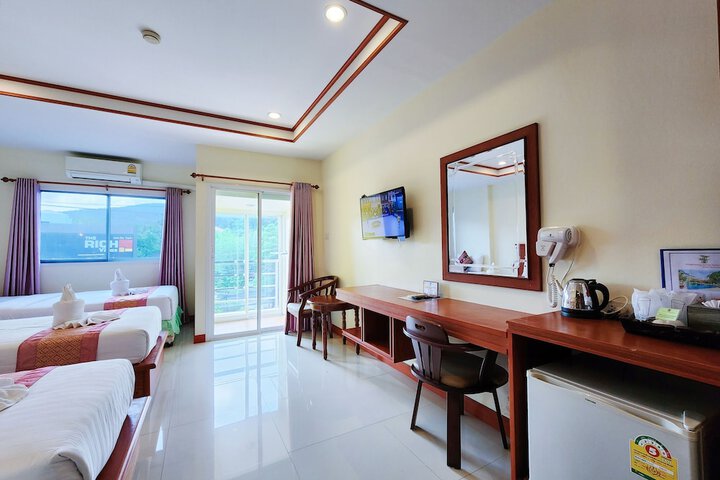 Room 16 of 152