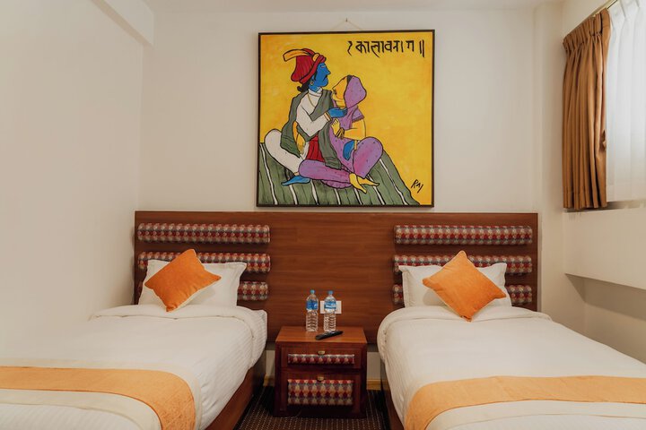 Room 15 of 48