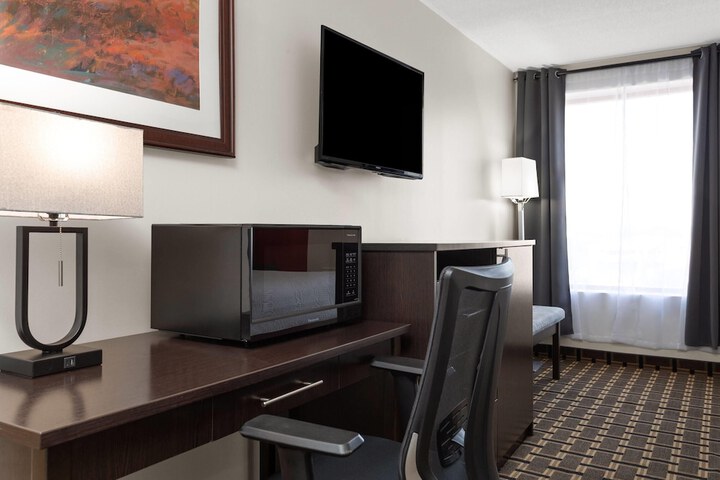 Room 15 of 42