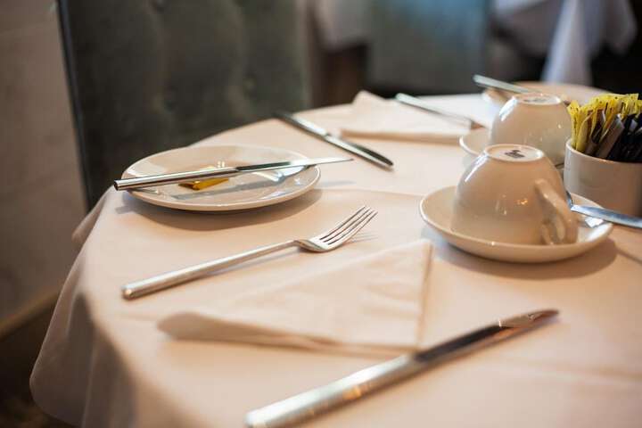Dining 33 of 56