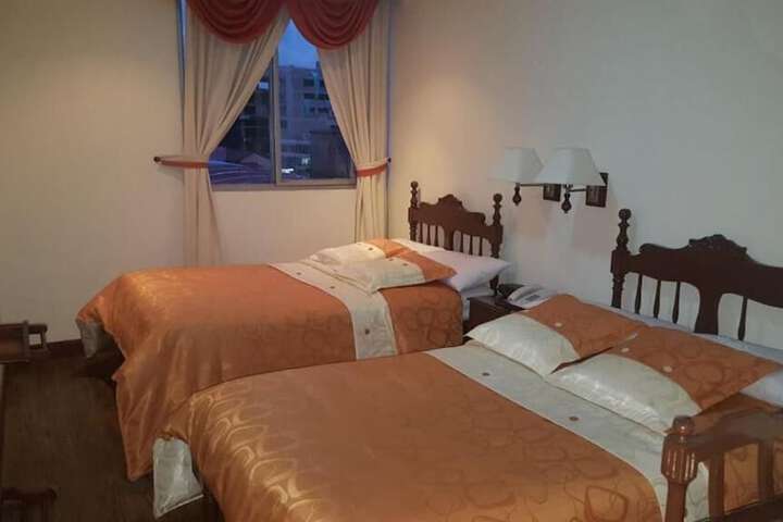Room 12 of 22