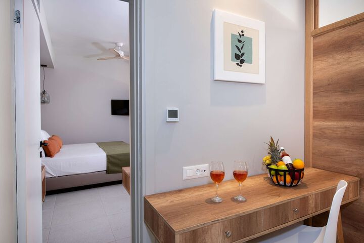 Room 55 of 312