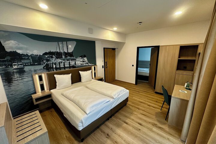 Room 21 of 44
