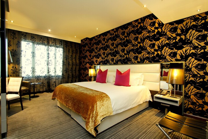 Room 16 of 113