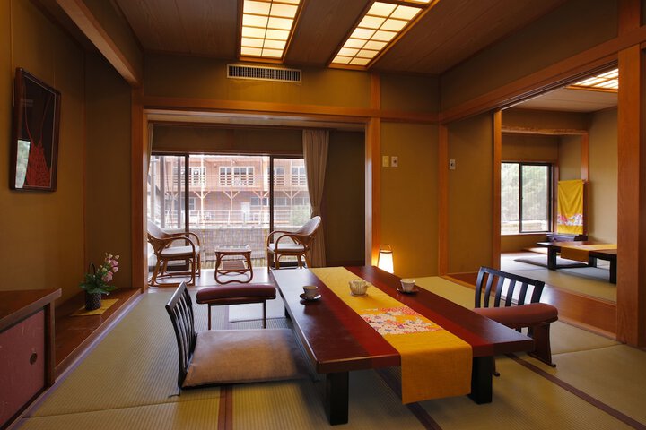 Room 8 of 63