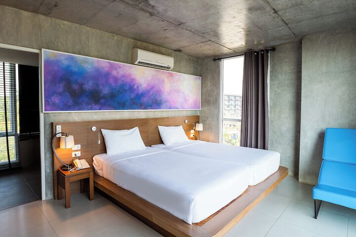 Room 17 of 43
