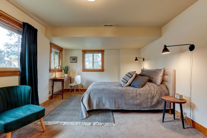 Room 9 of 37