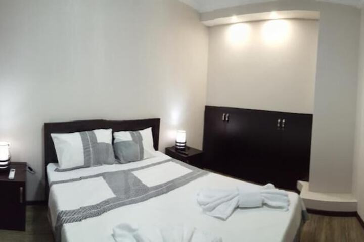 Room 6 of 6