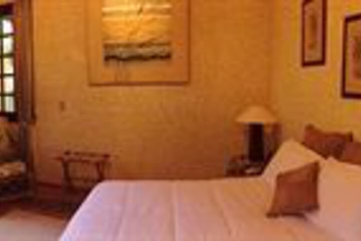 Room 10 of 25