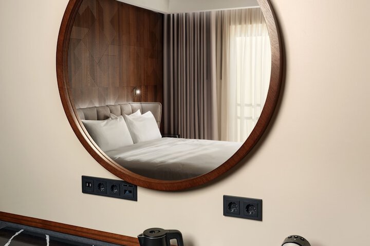 Room 17 of 132