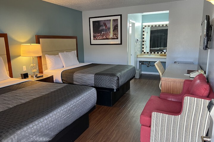 Room 6 of 29