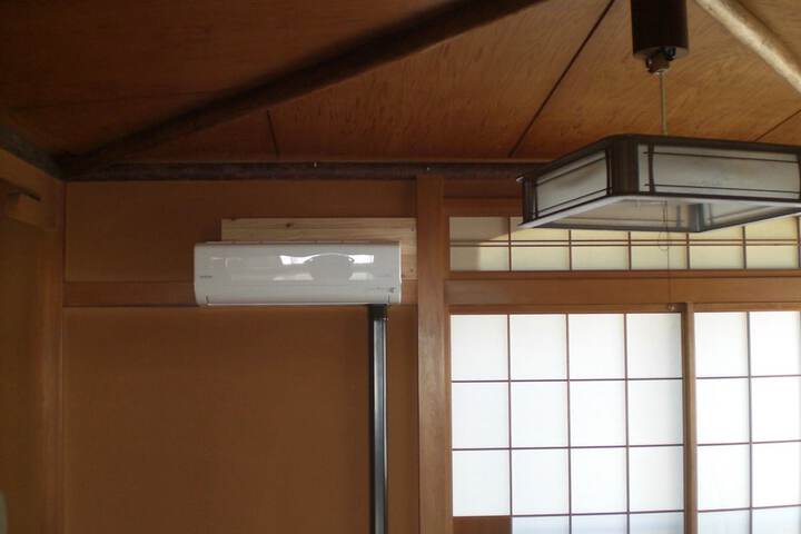 Room 5 of 61