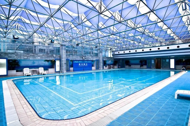 Pool 35 of 40
