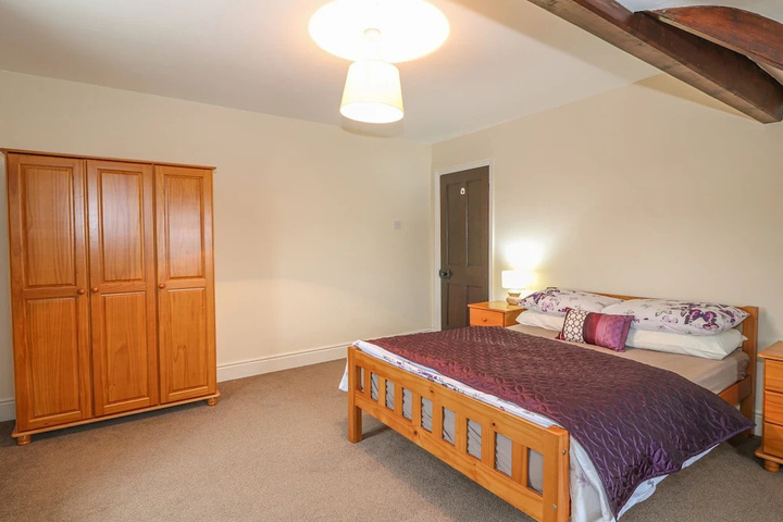 Room 2 of 16