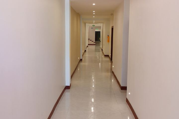 Ballroom/Hall 38 of 43