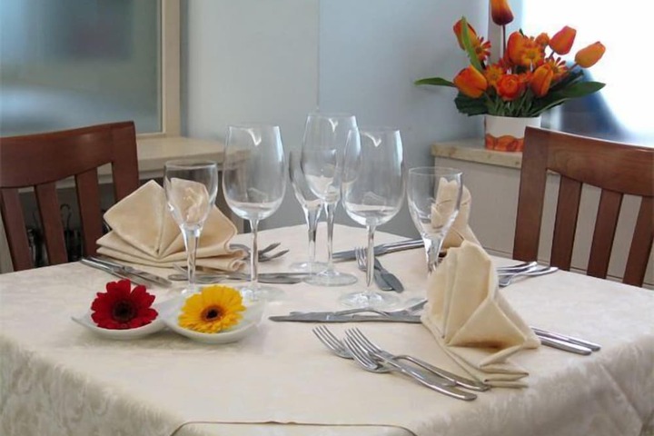 Dining Photos