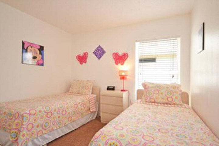 Room 42 of 51