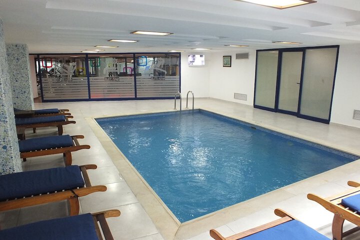 Pools & Facilities